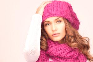 Bérets tricotés - aiguilles à tricoter 2018 - 2019: description, diagrammes, photos